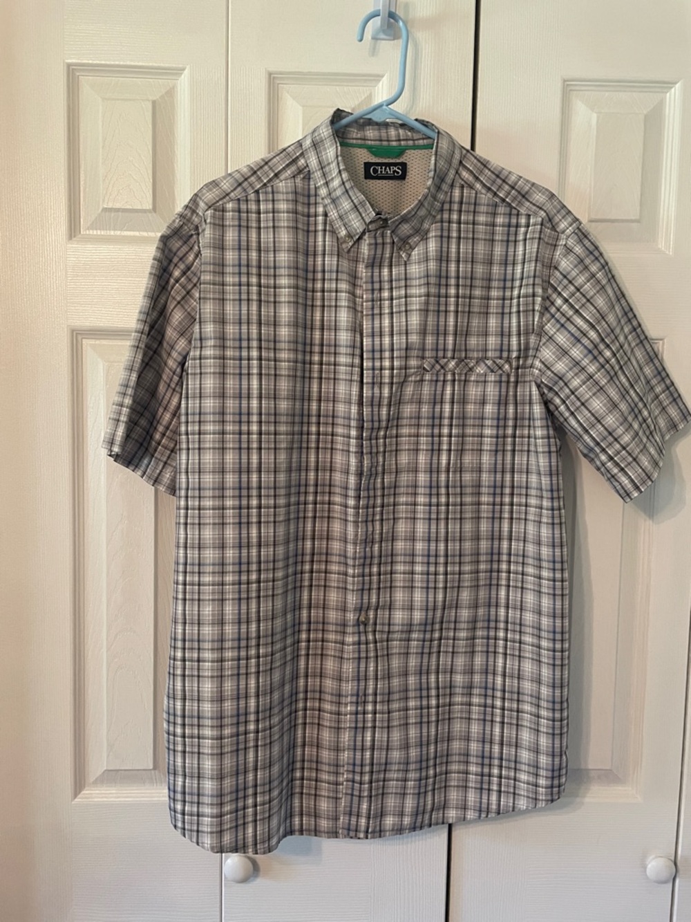 Chaps Men’s Short-Sleeve Plaid Button-Down Shirt - Gray & Blue